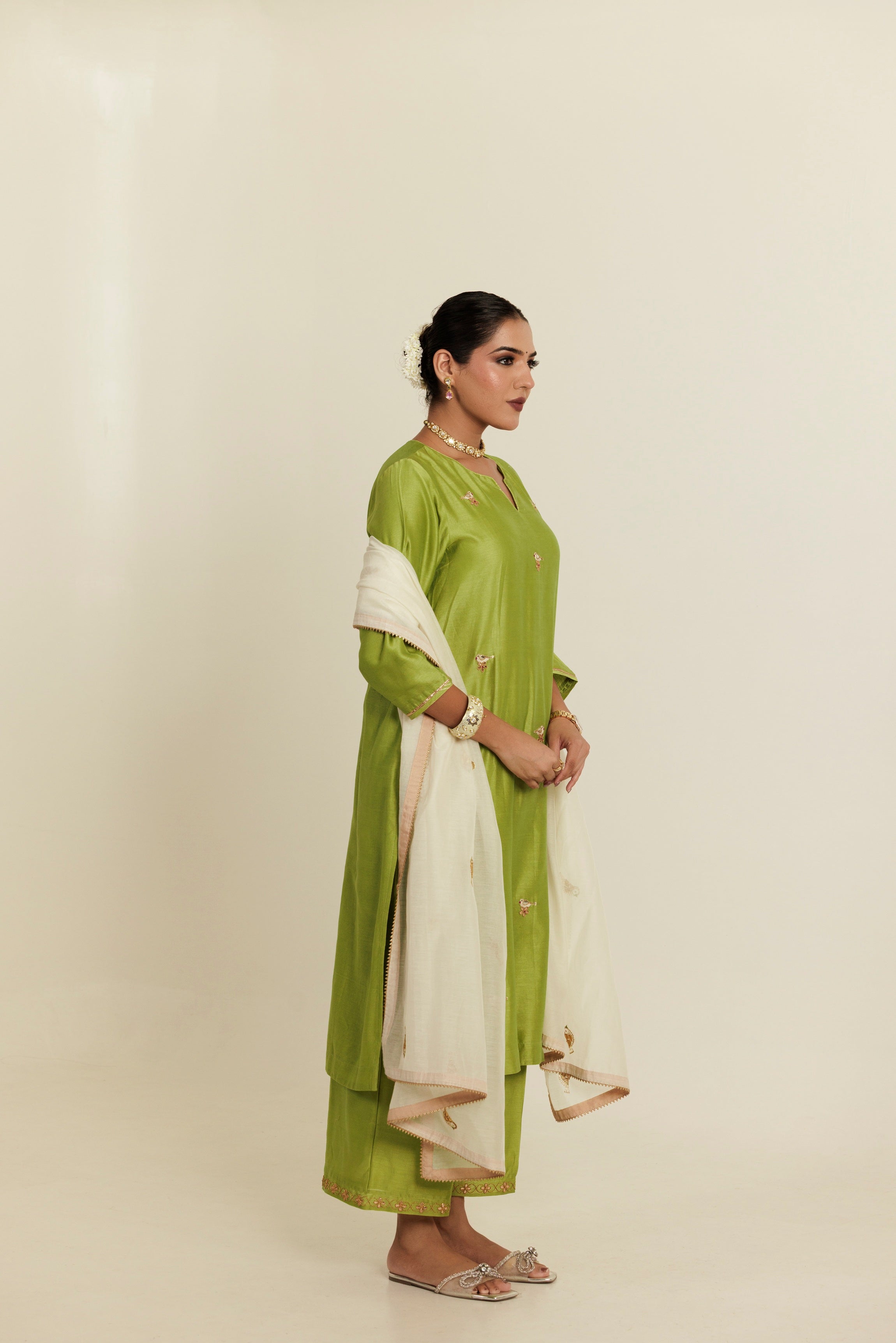 White Gold Chidiya Gota Patti Chanderi Dupatta