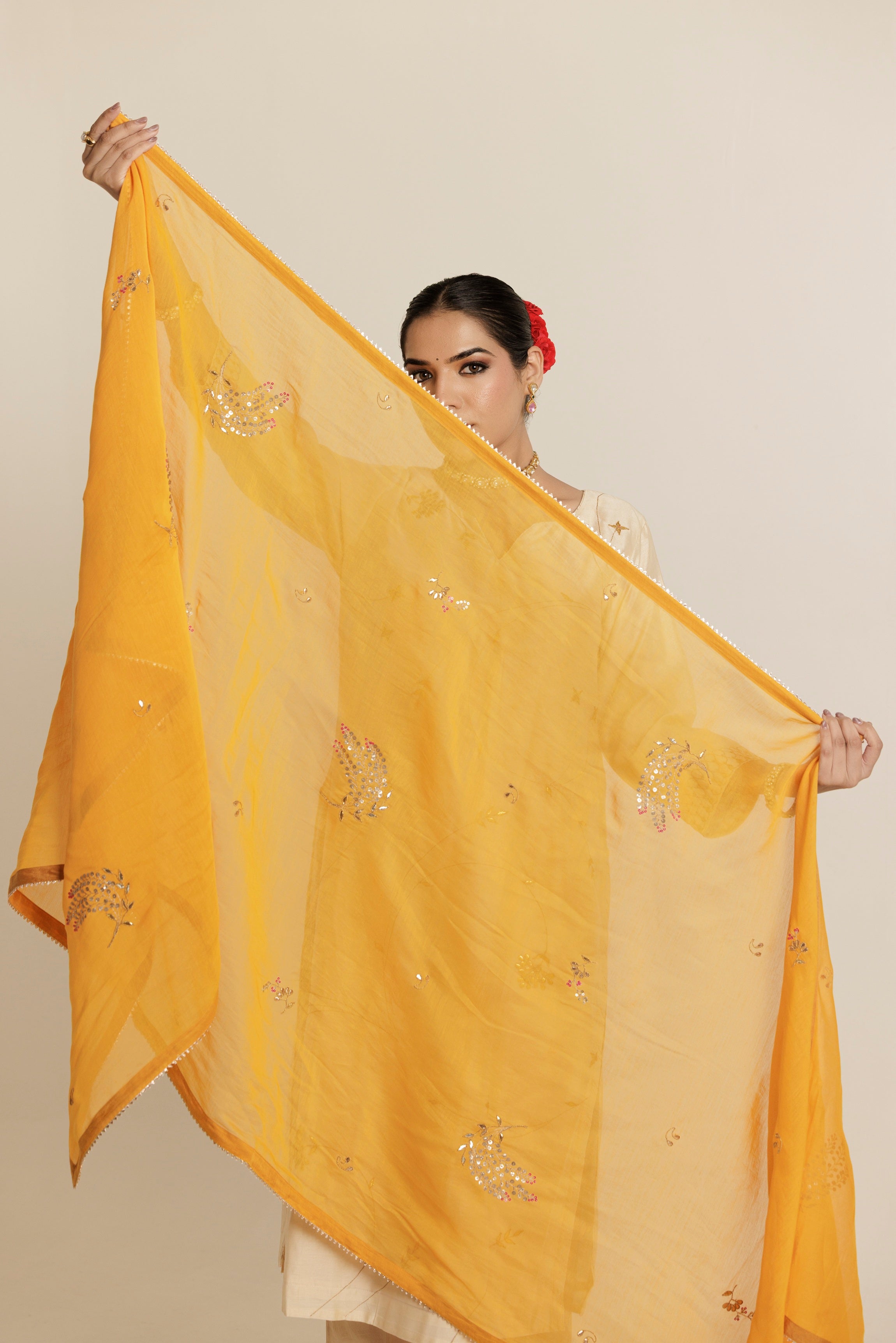 Ivory Gold Gota Patti Embroidered Chanderi Kurta Set