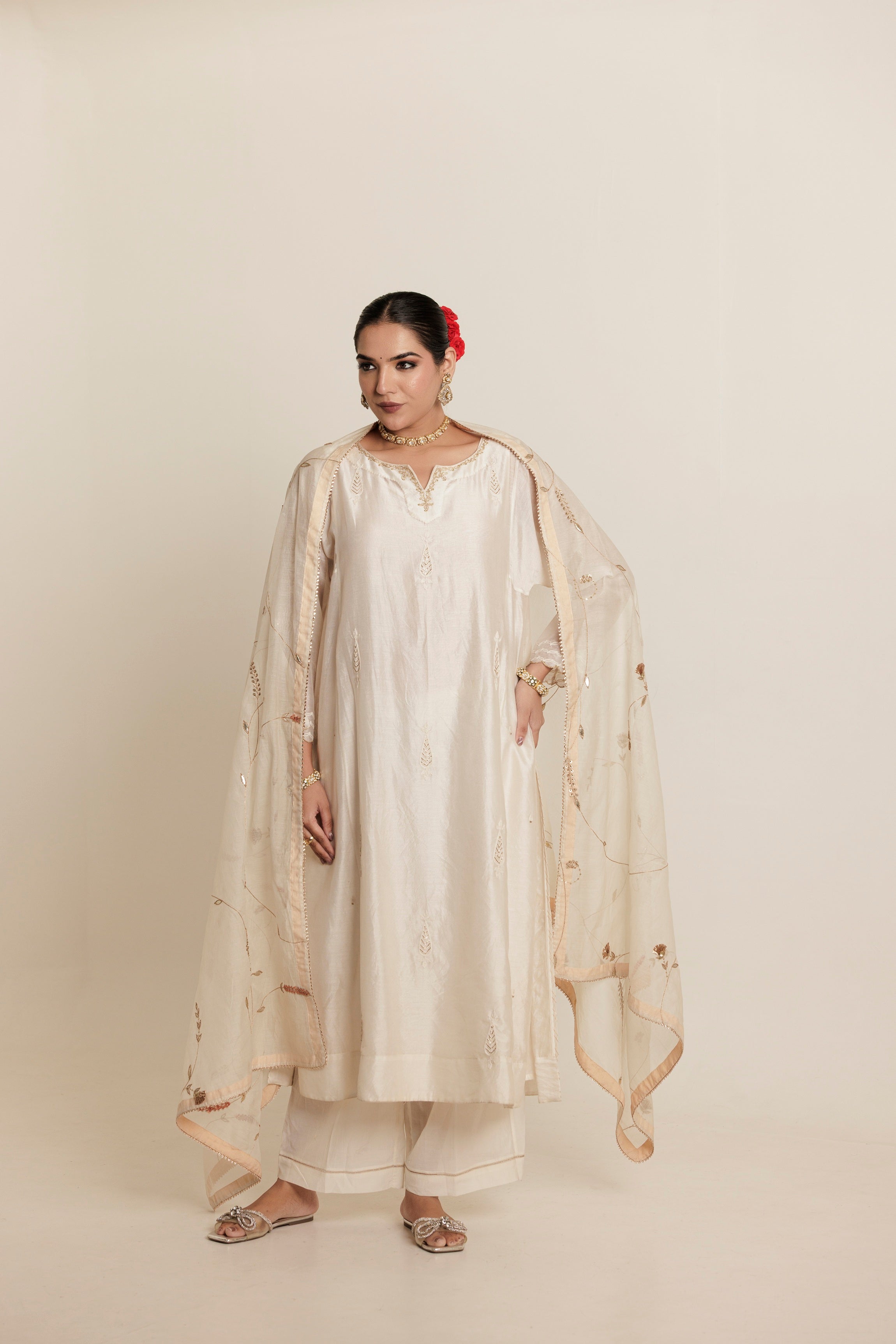 Ivory Hand Embroidered Gota Jaal Chanderi Dupatta