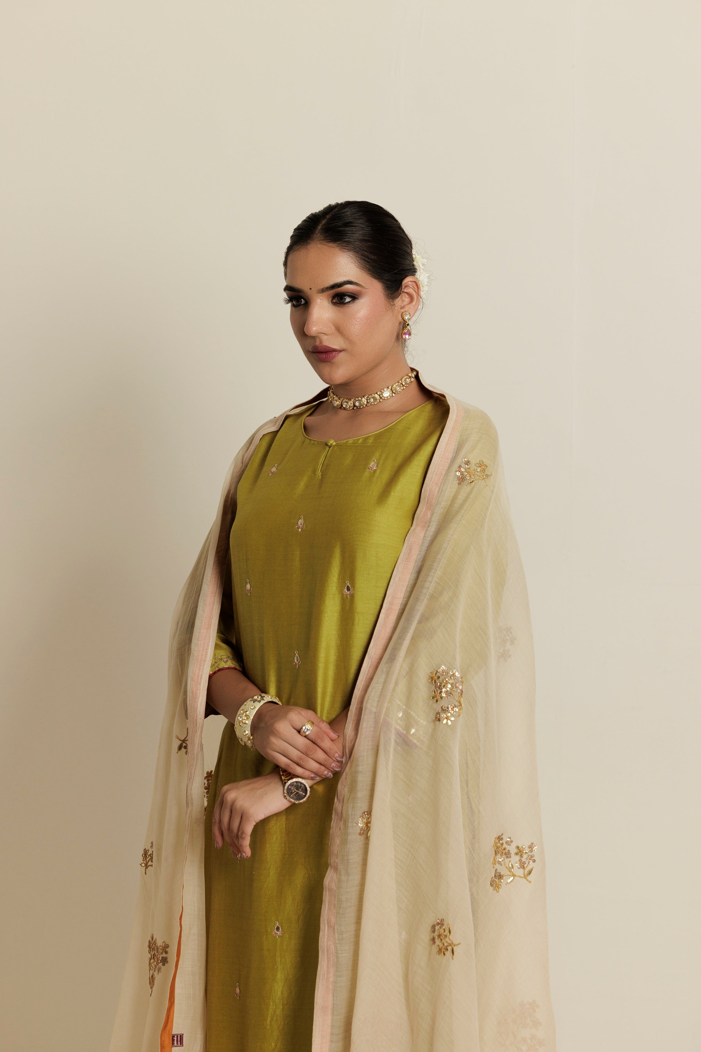 JAMINI Embroidered Kurta Set