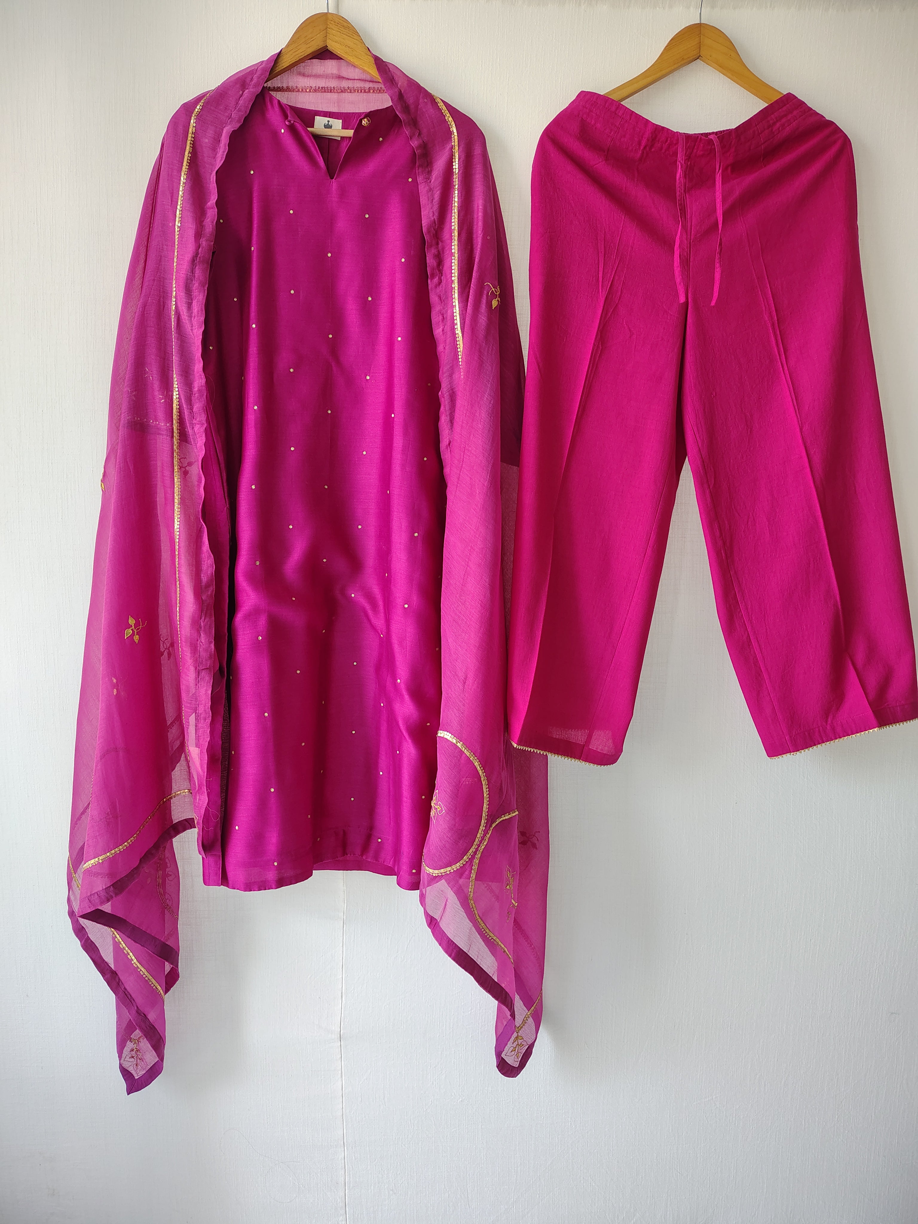 Magenta Pink Aari Hand Embroidered Chanderi Kurta Set